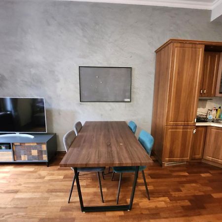 פראג Spacious Apartment 6Min From The Dancing House מראה חיצוני תמונה