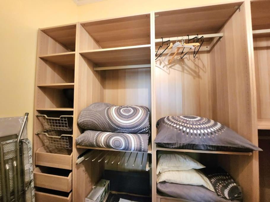 פראג Spacious Apartment 6Min From The Dancing House מראה חיצוני תמונה